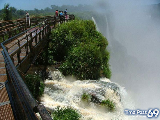 Beauty of Athirappalli Indian Niagara Falls Vazhachaal in Kerala