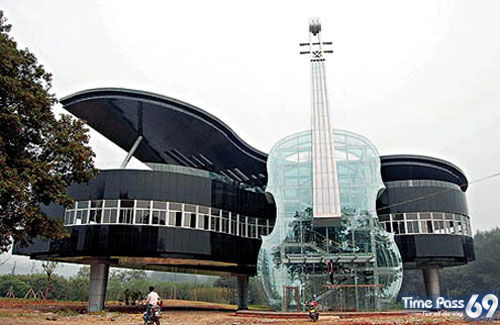 Giant Piano Building