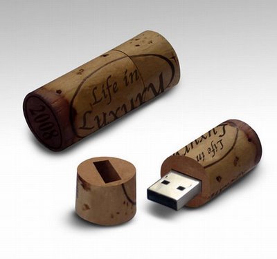 Creativity in USB Memory Devices