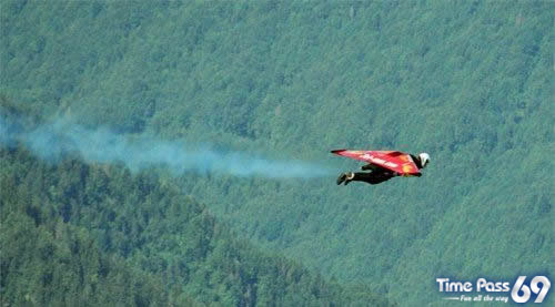 Human Flying Jet Machine