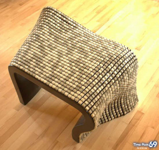 Keyboard Bench  Enclosed with 2000 Keys