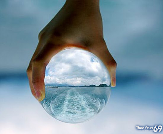 Looking Through The Crystal Ball  Amazing Photos