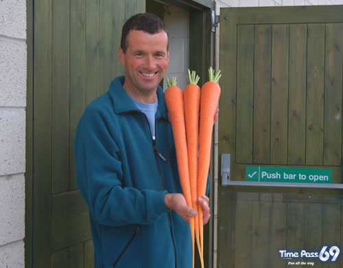 The Longest Carrot in The World