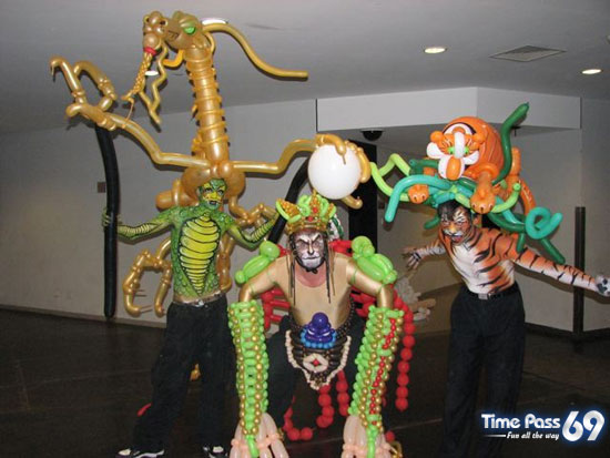 Balloon Twisting - Amazing Art