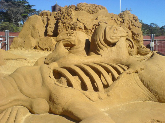 Creative Dinosaurs Sand Sculptures