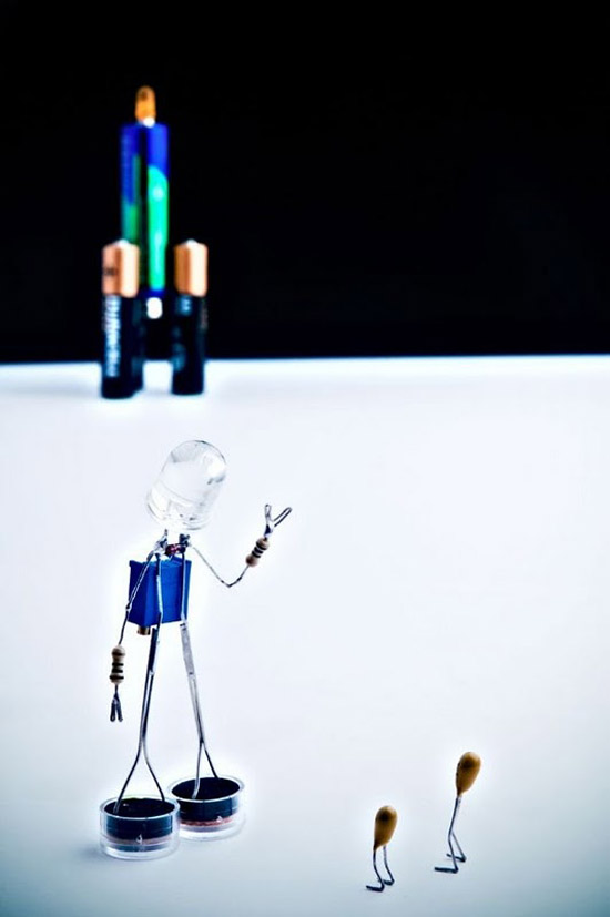 How to turn Spare Radio Parts into Art