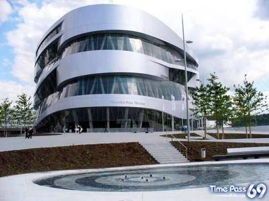 Mercedes Benz Museum In Stuttgart