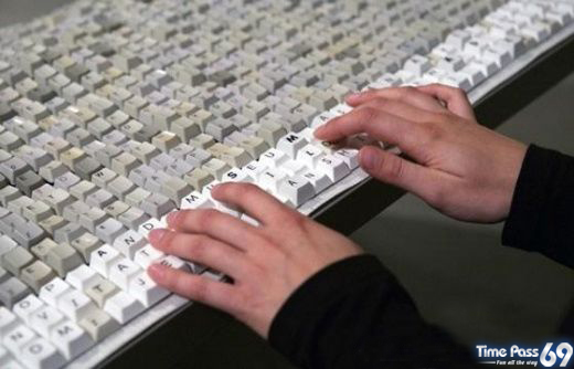 World Longest Keyboard