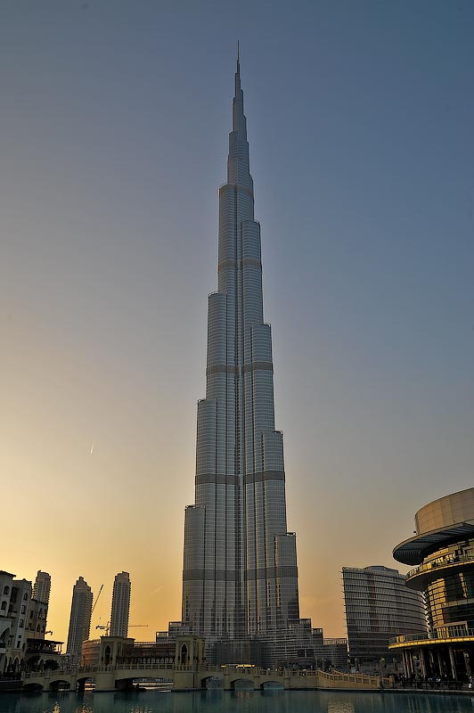 At The Top Burj Khalifa Tower & Dancing Fountain at Dubai Mall
