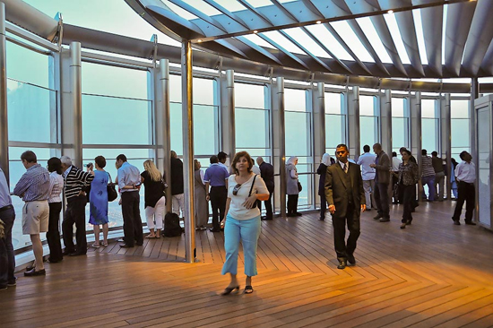 At The Top Burj Khalifa Tower & Dancing Fountain at Dubai Mall