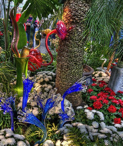 Beautiful Flowers Art Made Out of Glass