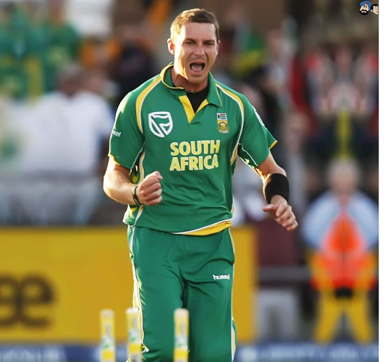Top 10 World Best Fast Bowlers in Cricket