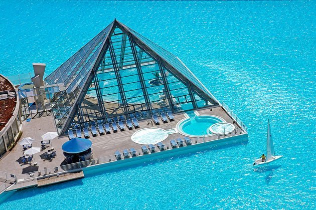 World's Largest Outdoor Swimming Pool