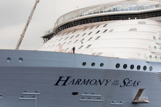 Worlds Biggest Cruise Ship The Harmony Of The Seas Arrives In Southampton