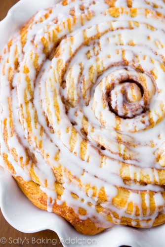 10 Celestial Christmas Roll Cakes
