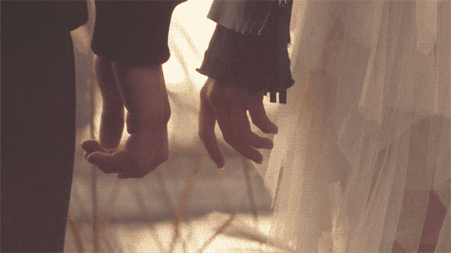 13 Things That Happen When You�re Meeting Your Sweetheart After A Long Time 