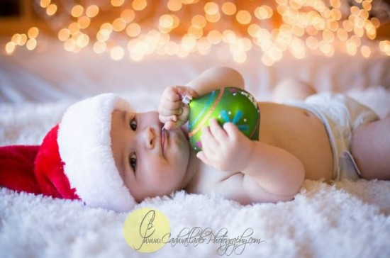 Babies Who Showed Off Their Festive Spirit In Their First Christmas Photo Shoot