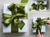 10 Simple DIY Holiday Gift Bows And Wrapping Ideas From Everyday Materials 