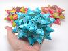 10 Simple DIY Holiday Gift Bows And Wrapping Ideas From Everyday Materials 