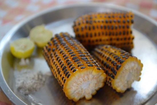 8 Lip-smacking Indian Street Foods