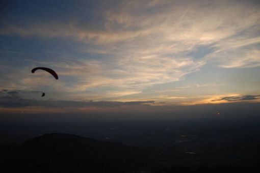 The Most Gorgeous Places To Learn Paragliding In 2016