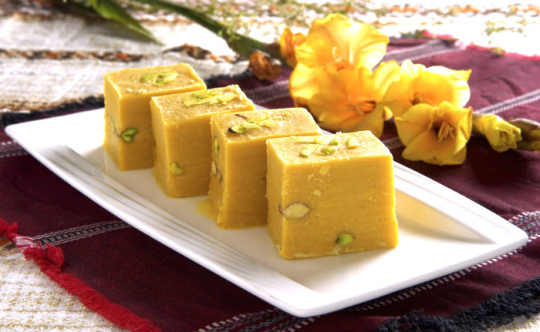 Kuch meetha ho jaaye.. 10 desi sweets that redefine desserts!