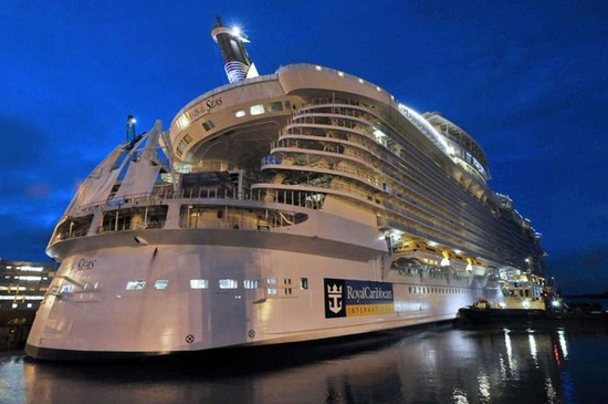 Oasis of The Sea-World Largest Cruise Ship
