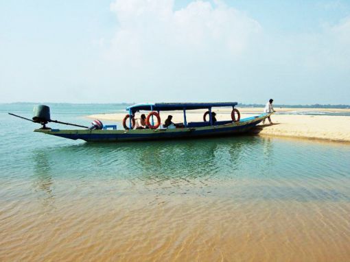 9 Unbelievably Beautiful River Cruises In India