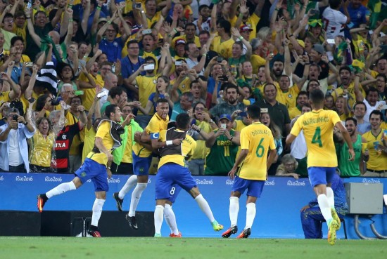 Top 10 sports moments of 2016