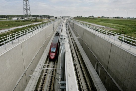 10 Fastest Trains In The World